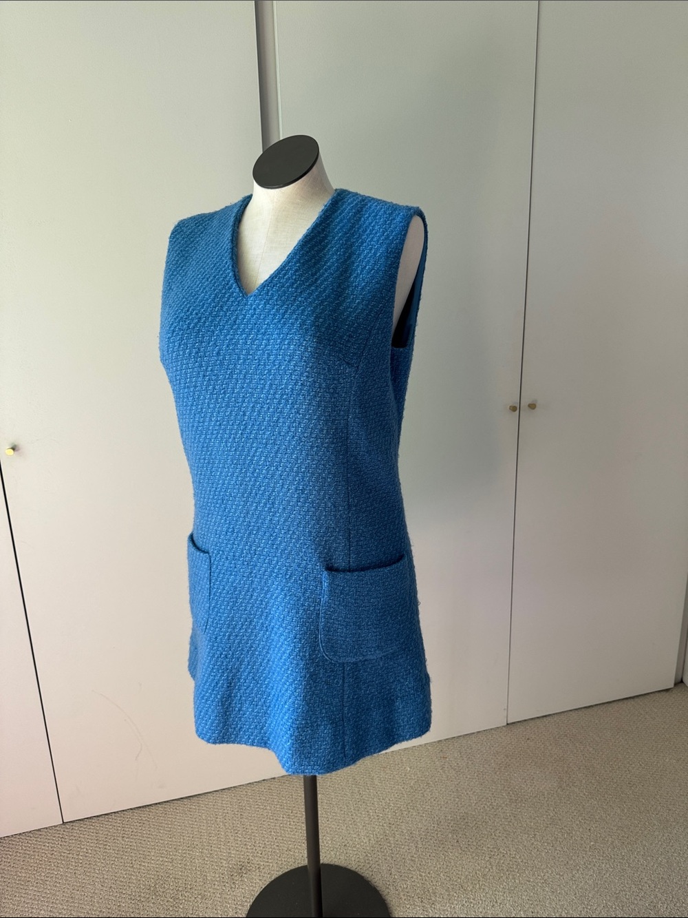 Vintage 1960s Woven Wool A-line Sheath Dress w Patch Pockets Mod- XL